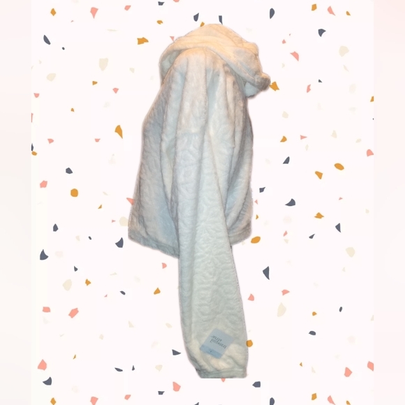 🔴 SALE NWT White Furry Cropped Embossed Pattern Hoodie - Picture 3 of 11